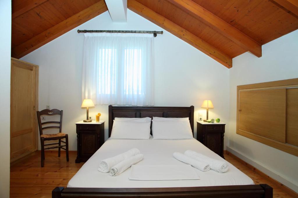 Kydonies Villas Frínion Room photo