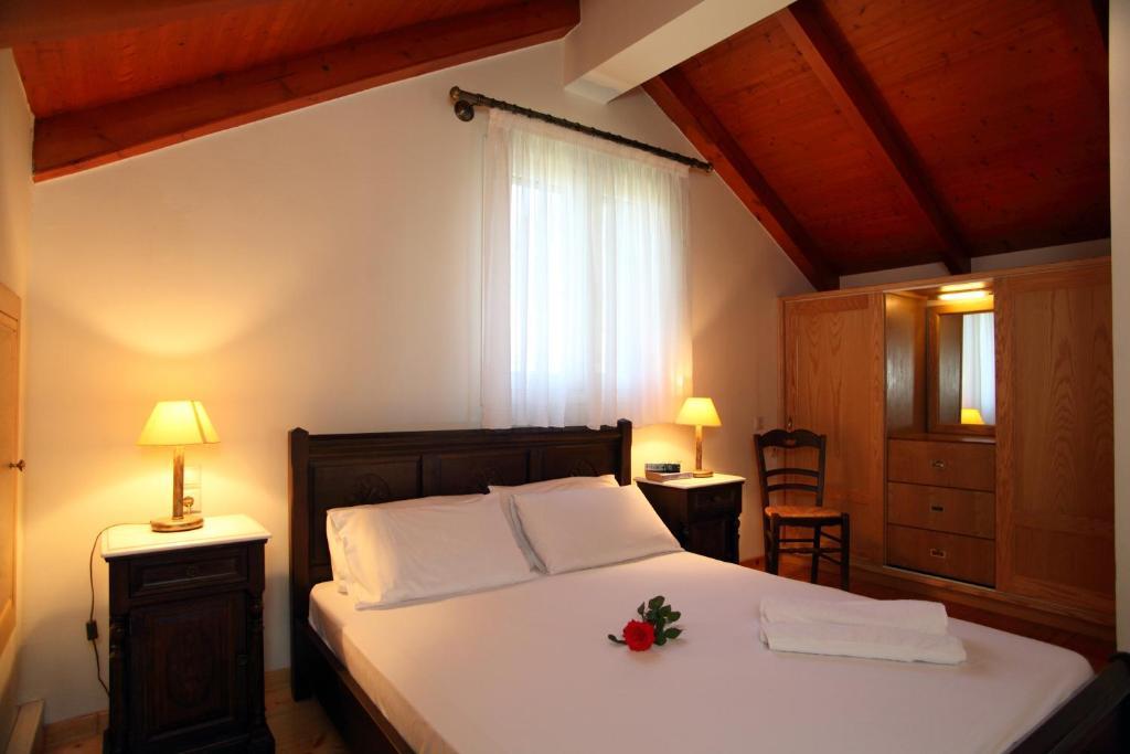 Kydonies Villas Frínion Room photo