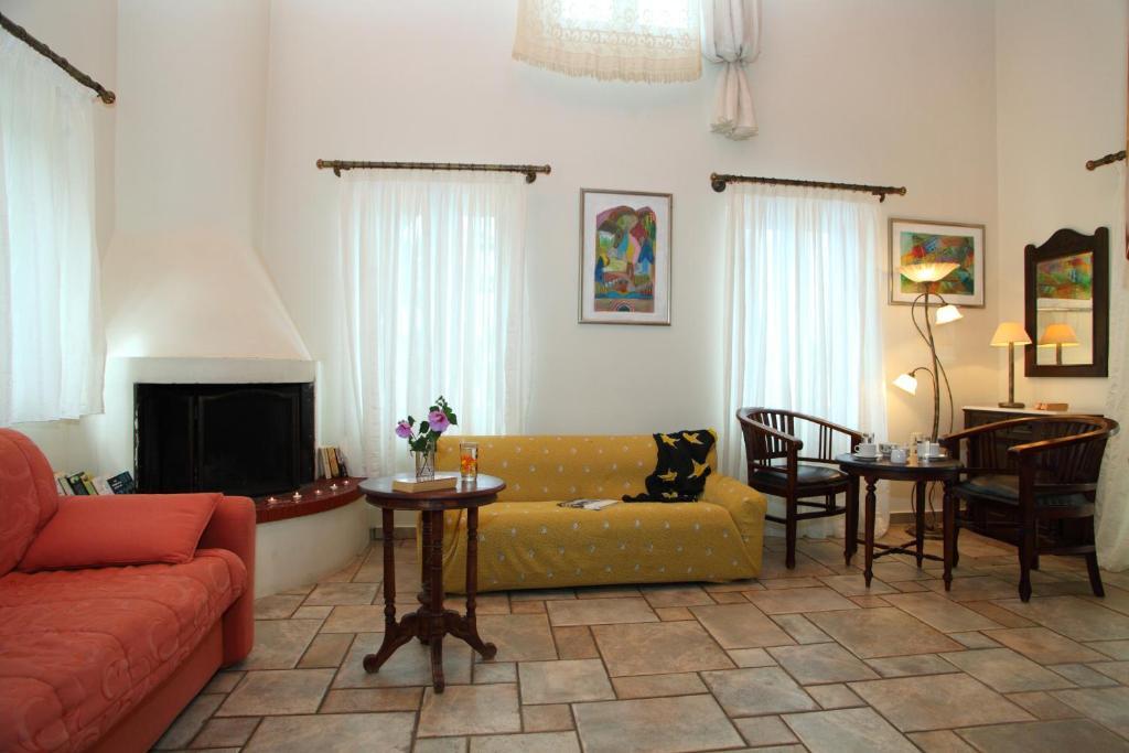 Kydonies Villas Frínion Room photo